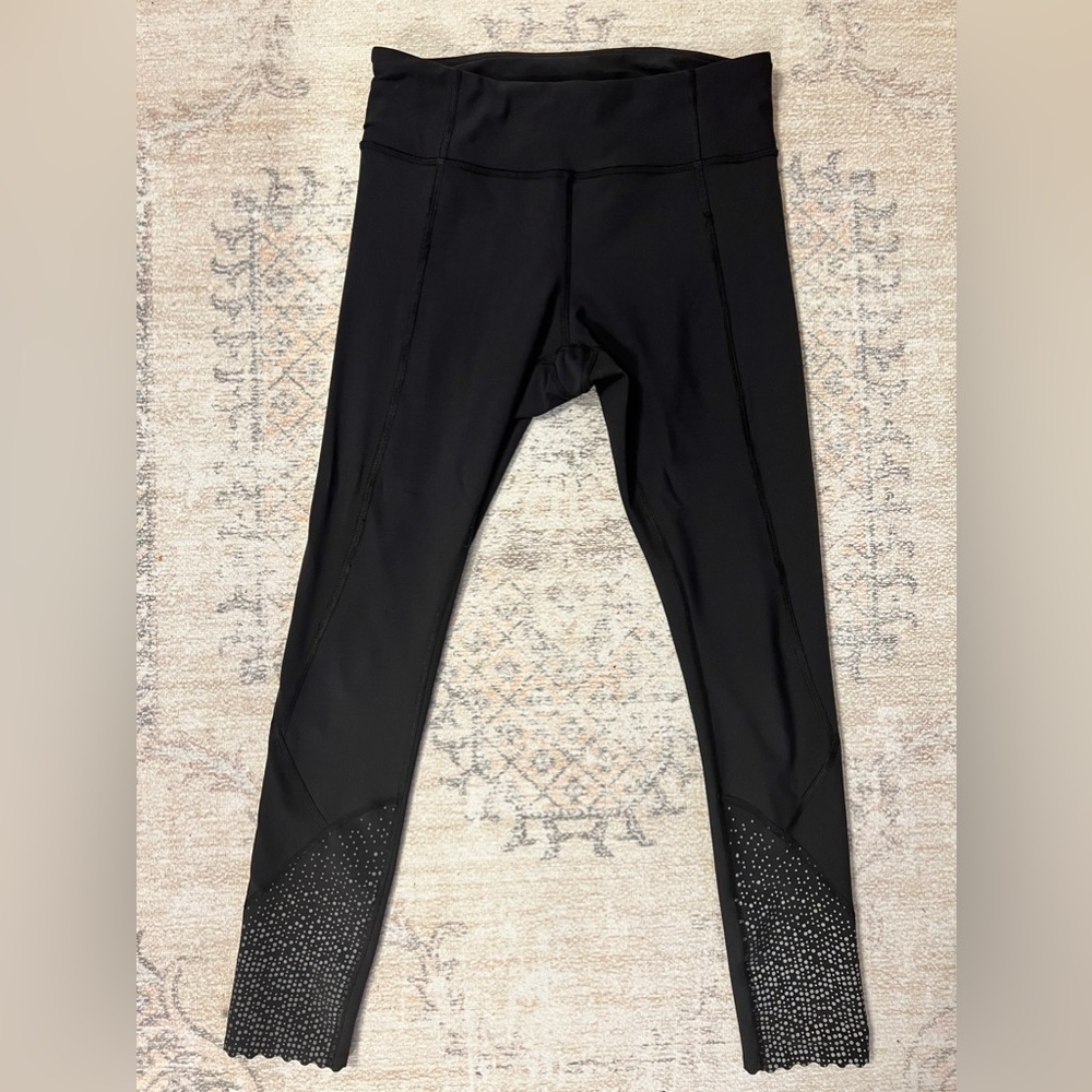 Lululemon scalloped leggings size 6